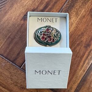 VINTAGES MONET TRINKET COLLECTIBLE BOX RED GREEN ENAMEL FLOWER GOLD LEAVES